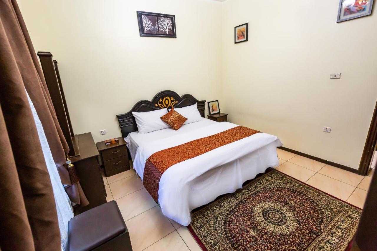 Al Eairy Furnished Apartments- Jeddah 1 Buitenkant foto