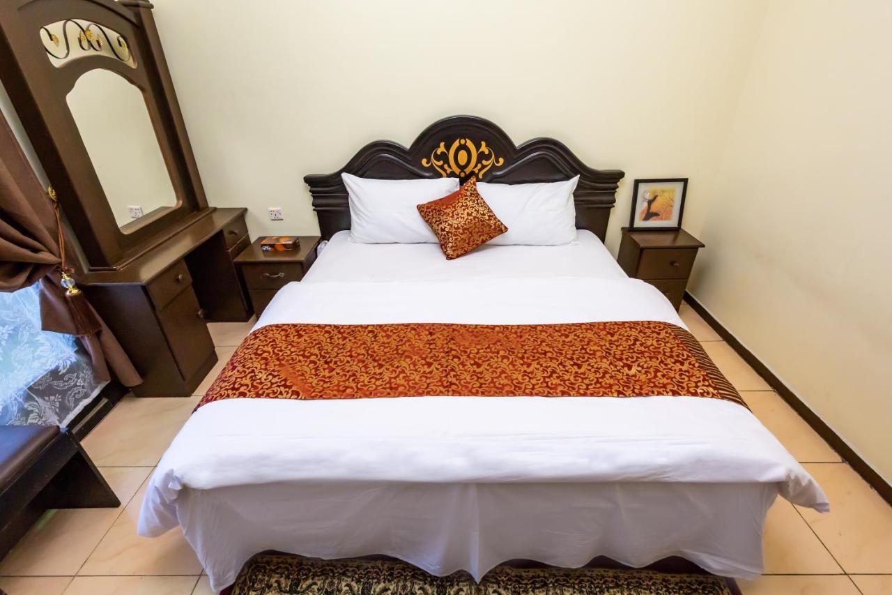 Al Eairy Furnished Apartments- Jeddah 1 Buitenkant foto
