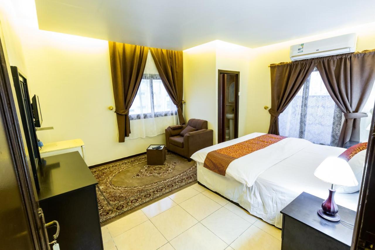 Al Eairy Furnished Apartments- Jeddah 1 Buitenkant foto