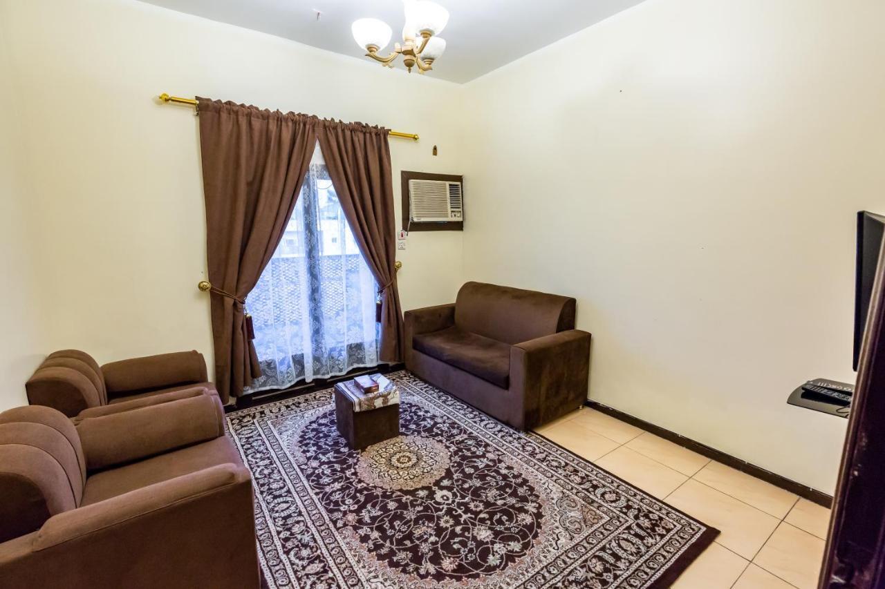 Al Eairy Furnished Apartments- Jeddah 1 Buitenkant foto