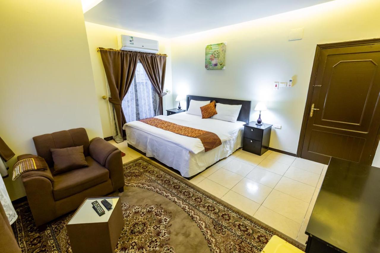 Al Eairy Furnished Apartments- Jeddah 1 Buitenkant foto